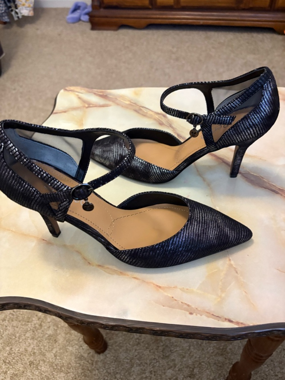 J . Renee Women’s Black /Pewter Stilettos.Mesh Accent w Buckle Close-Sz 7.5